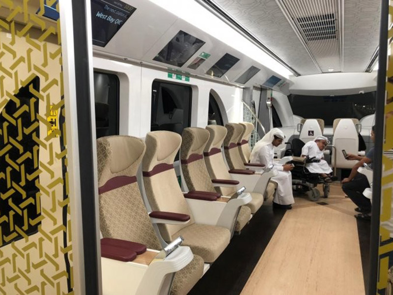 شاهد بتكلفة 18 مليار دولار... قطر تفتتح أول خط لمترو الأنفاق
